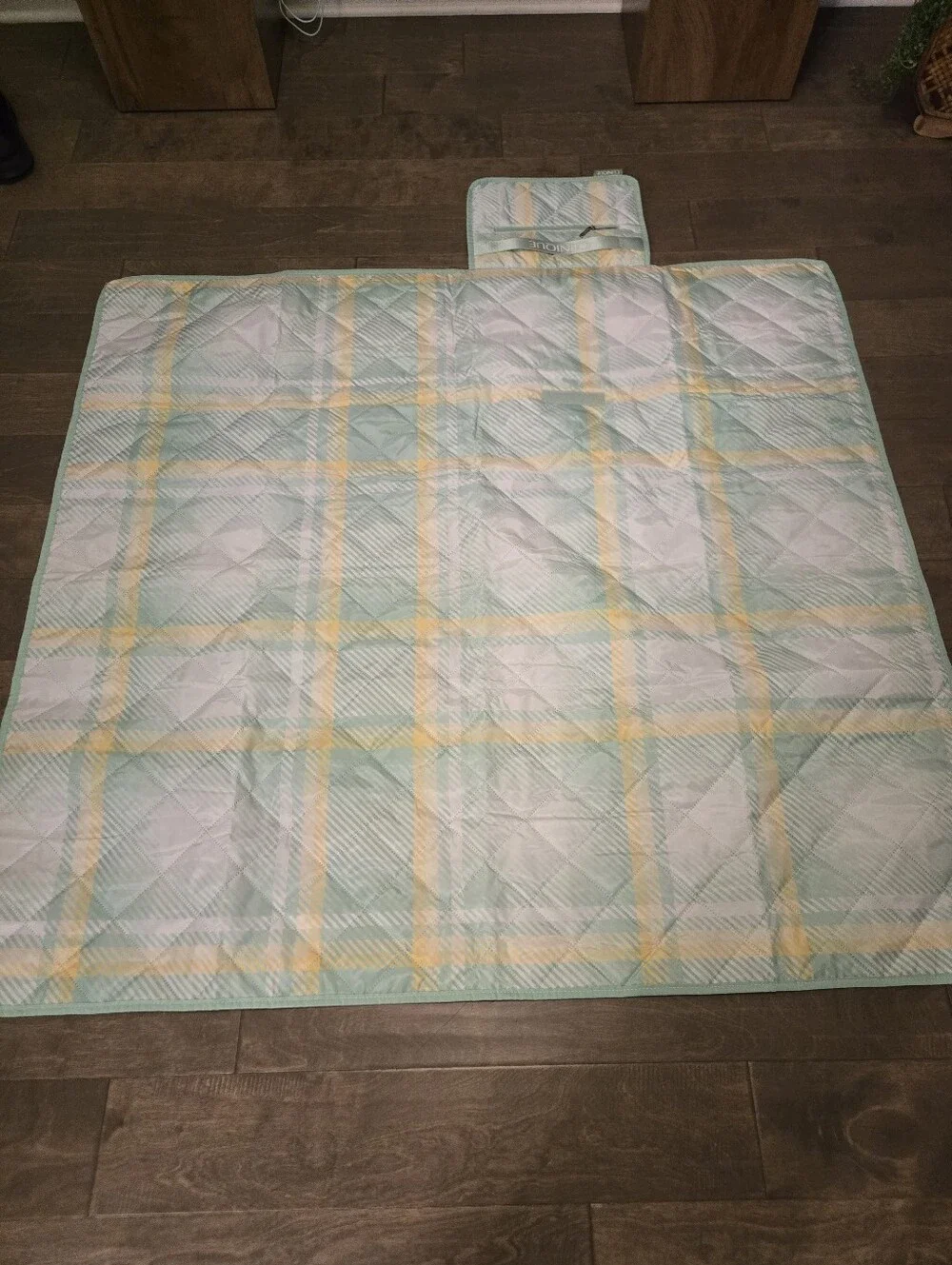 Clinique Picnic Blanket, Folding Summer Beach, Plaid Travel Waterproof 46/49.5in